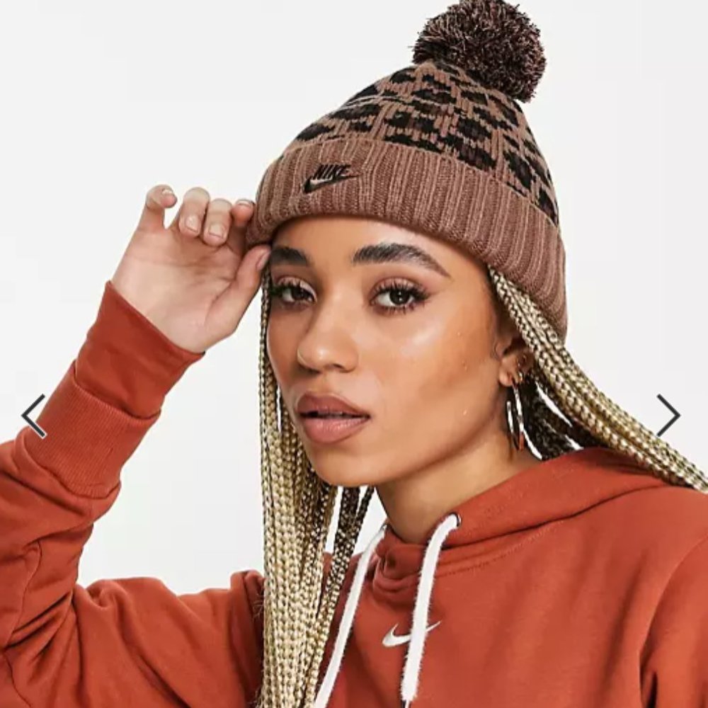 NEW Nike Sportswear Leopard Cheetah Fleece Lined Beanie Winter Hat Snow Women's - Picture 4 of 6